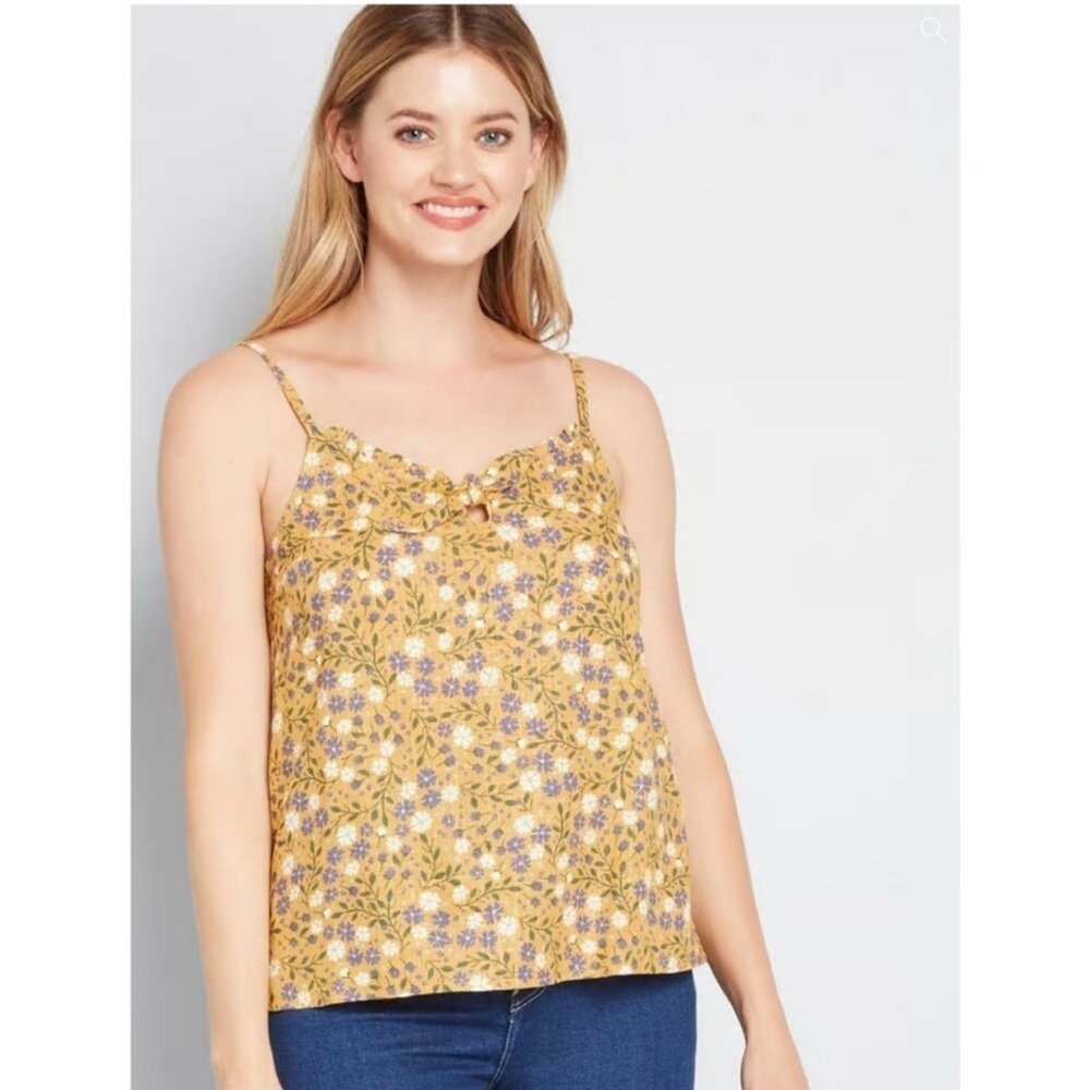 Modcloth Yellow Floral Spruced Up Summer Sleeveless Top Women's Size Small NWT!